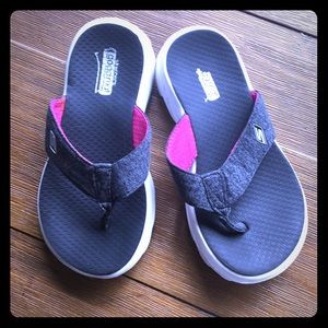 sketchers sandals girls